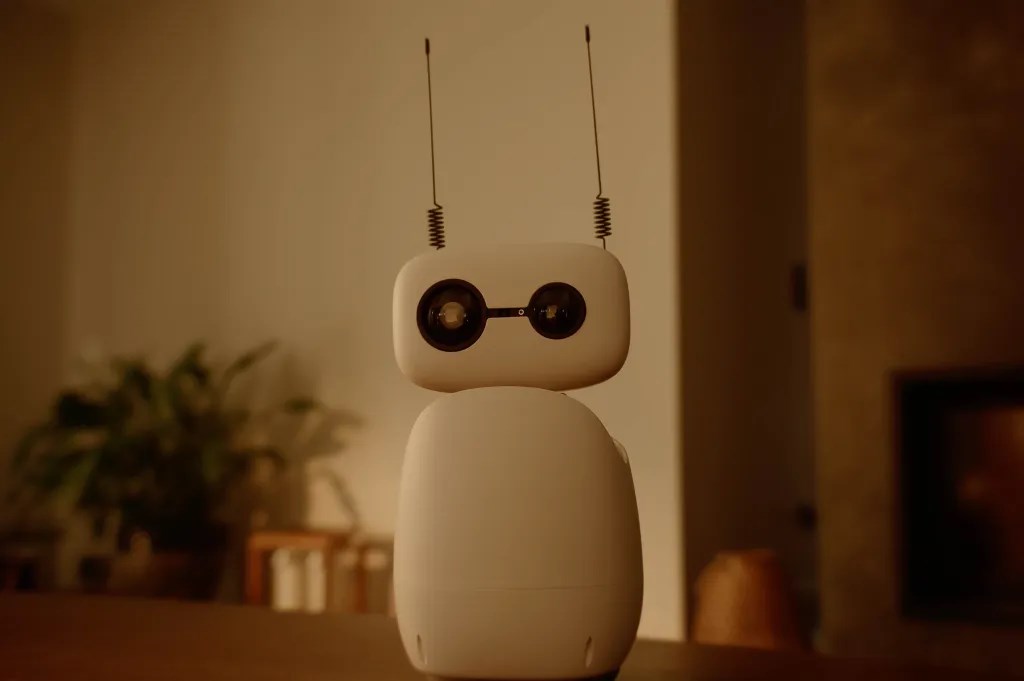 Hem ucuz hem sevimli: Açık kaynaklı masaüstü robot Reachy Mini