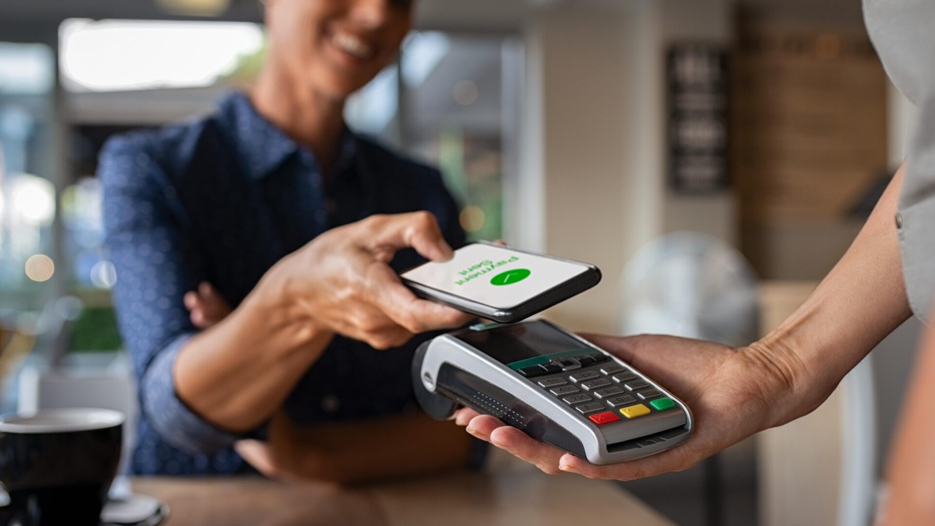 Xiaomi, akıllı telefonlarındaki NFC hatasını düzeltti
