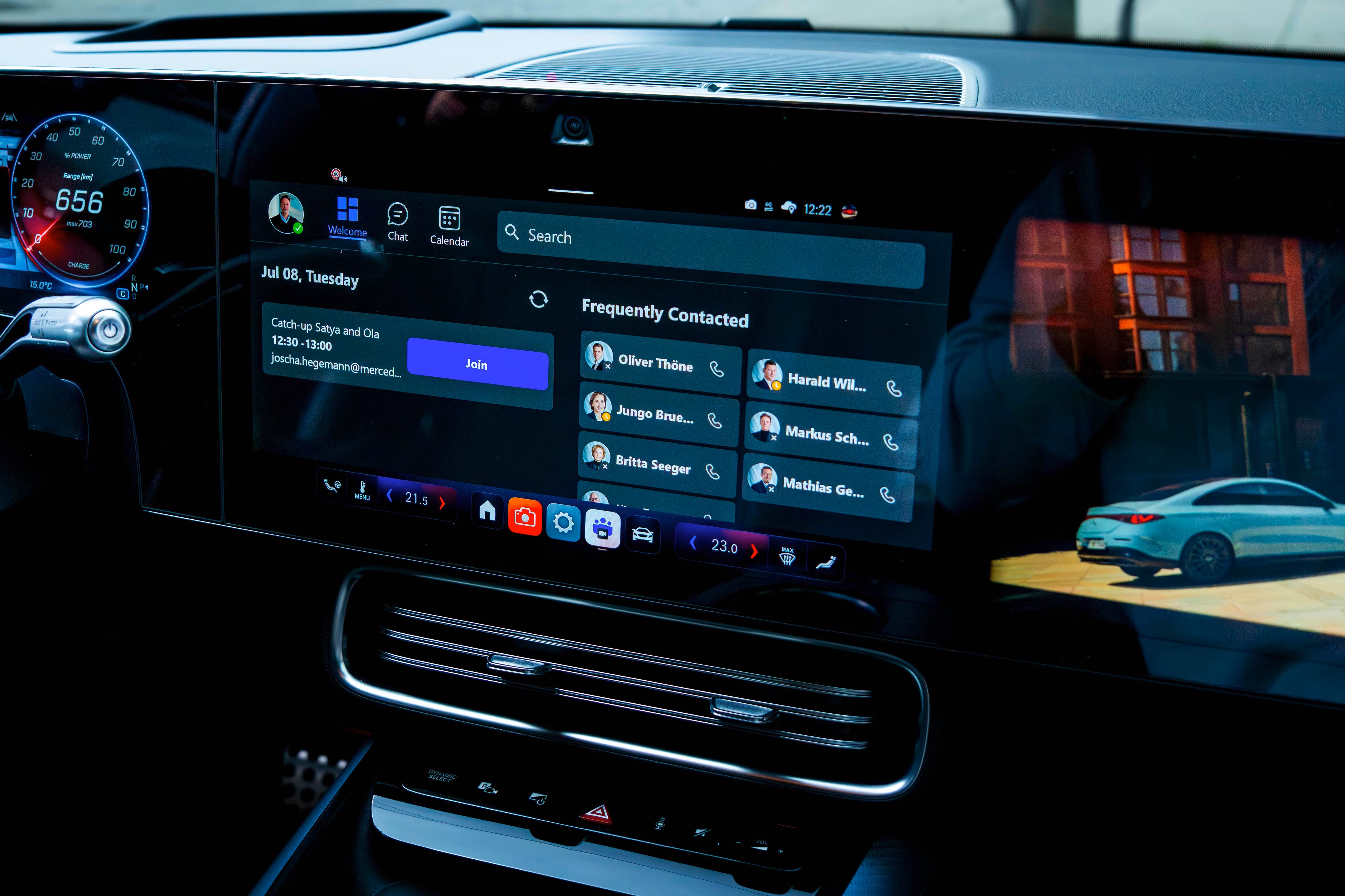 Mercedes araçlarda sürüş esnasında video konferans dönemi