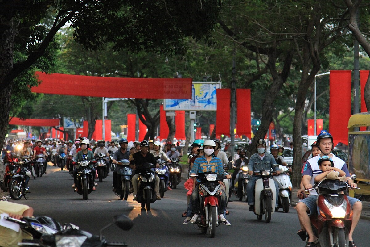 Vietnam, benzinli motosikletleri yasaklıyor: Sırada arabalar var