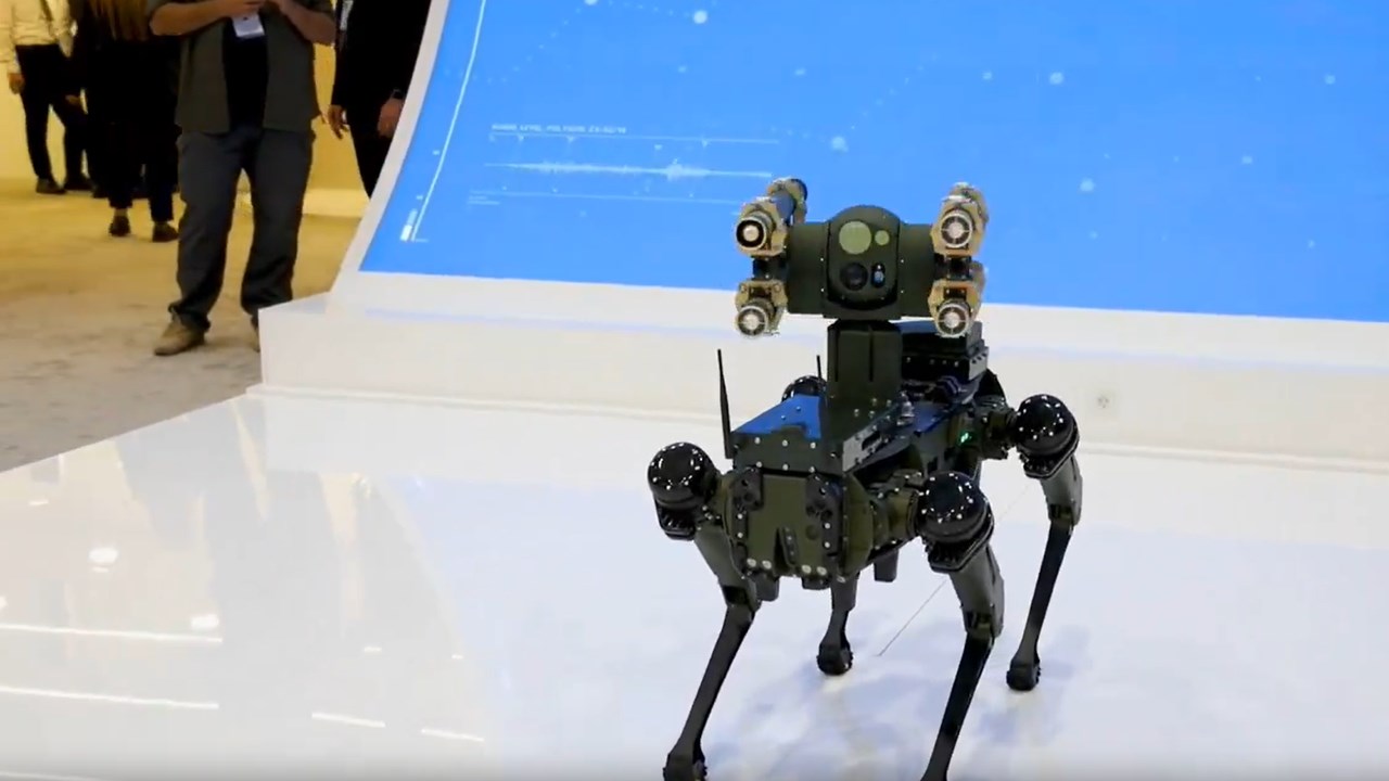 ROKETSAN’dan dünyada ilk: Roket atabilen robot köpek KOZ
