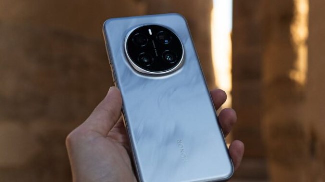 Honor, çift 200 MP kameralı ilk telefonu piyasaya sürecek