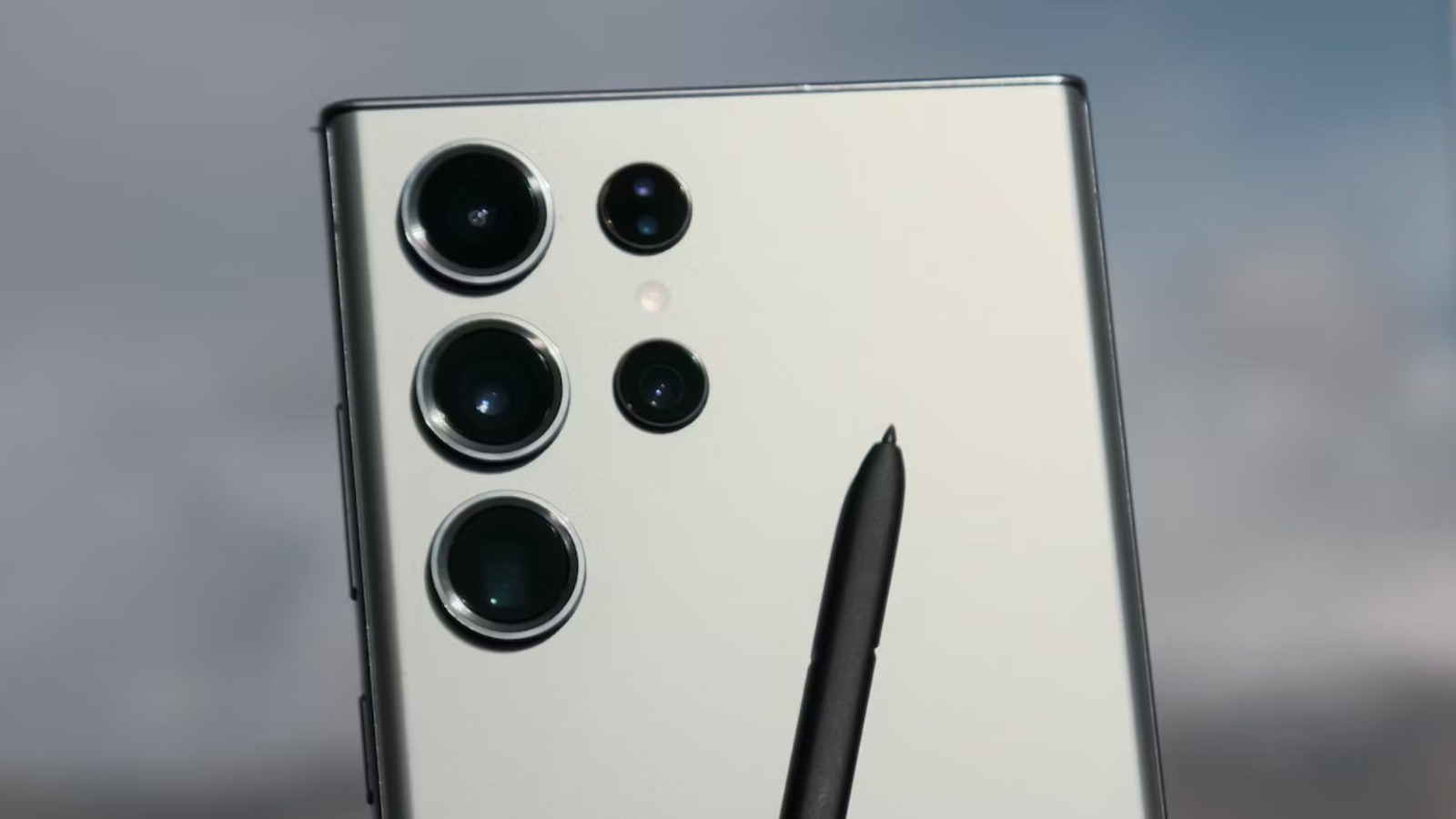 Samsung Galaxy S27 Ultra: Telefoto lens tarih mi oluyor?