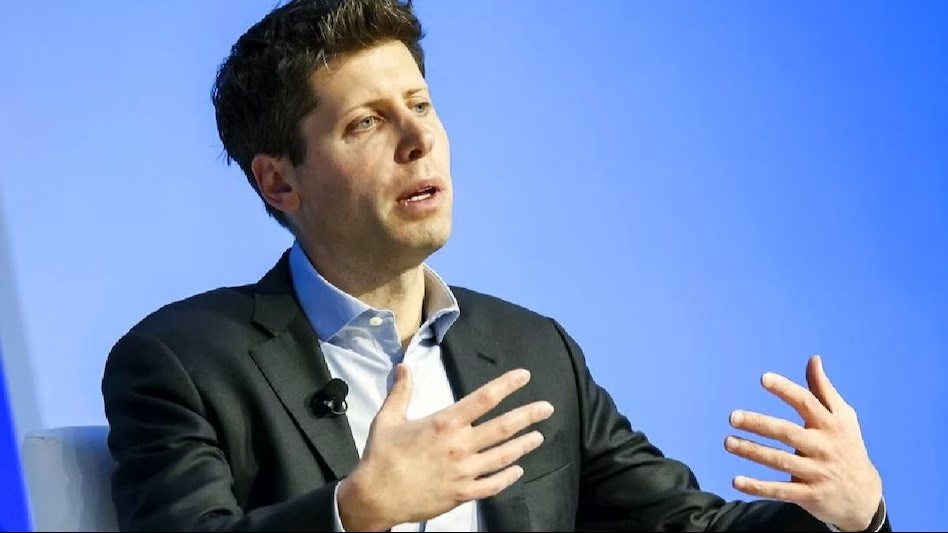 Sam Altman, ChatGPT'yi terapist olarak kullananları uyardı