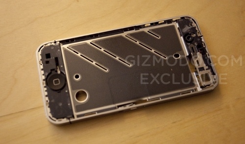 iPhone HD prototipinin içine yakından bakış