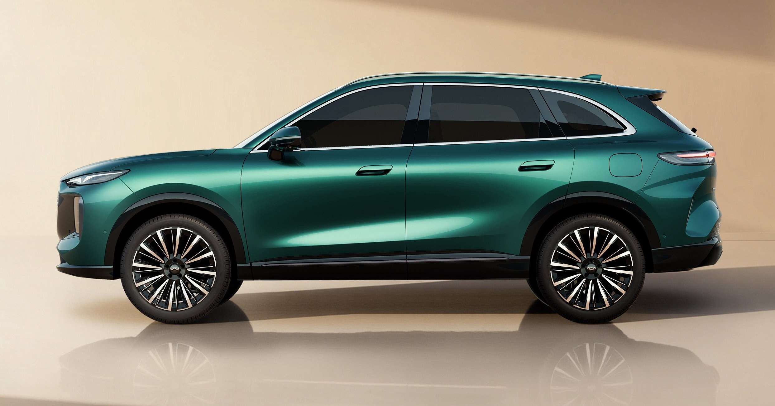 Yeni Chery Tiggo 8'in resmi görselleri paylaşıldı