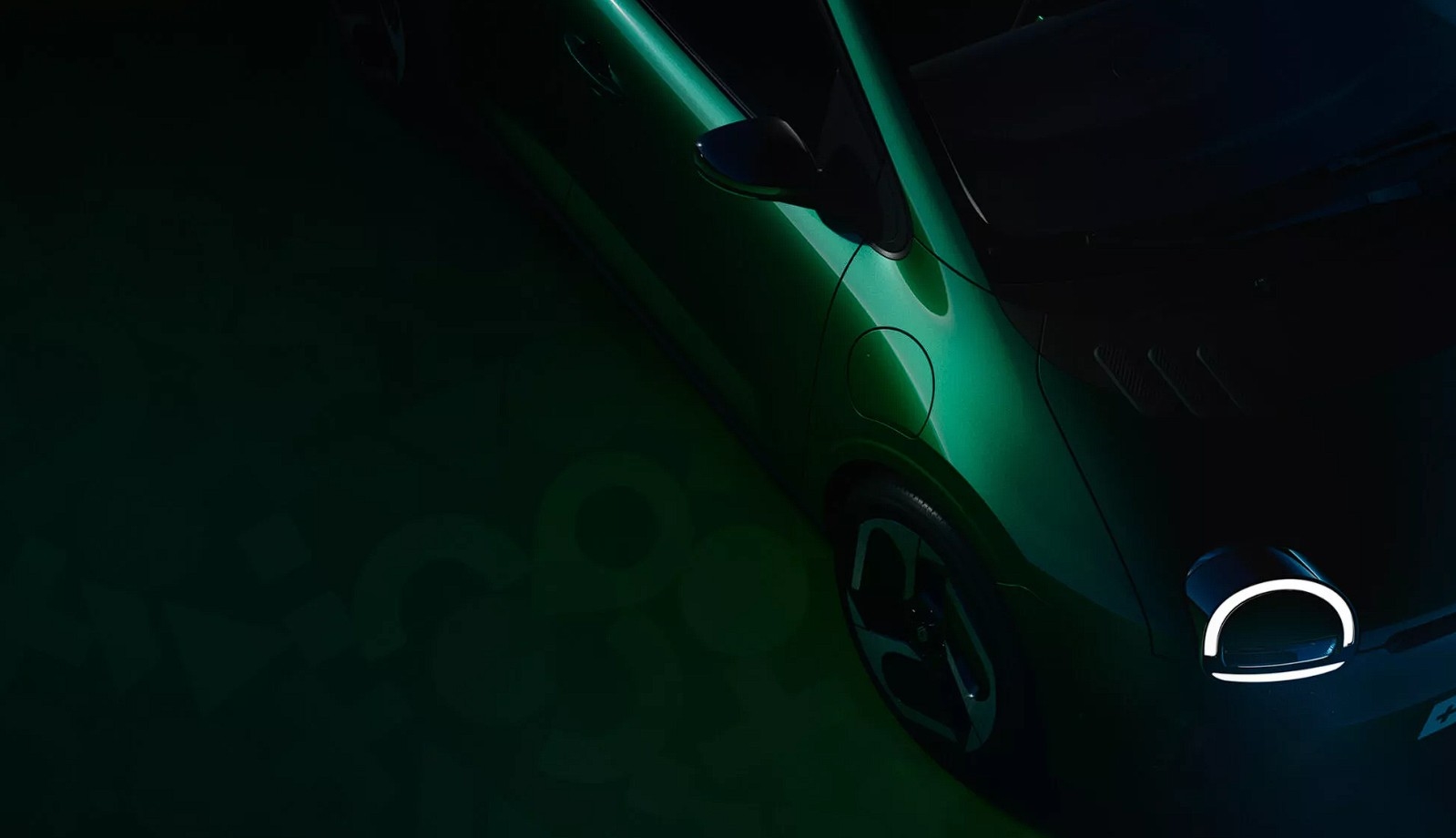 Elektrikli Renault Twingo'nun yeni ipucu görselleri paylaşıldı