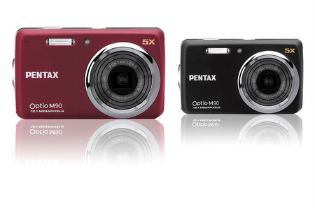 Pentax, Optio ailesine 12.1 megapiksellik yeni bir üye ekledi: Optio M90