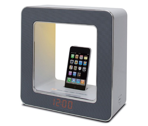 iPhone ve iPod için şık tasarımlı dock ünitesi: TEAC SR-LUXi