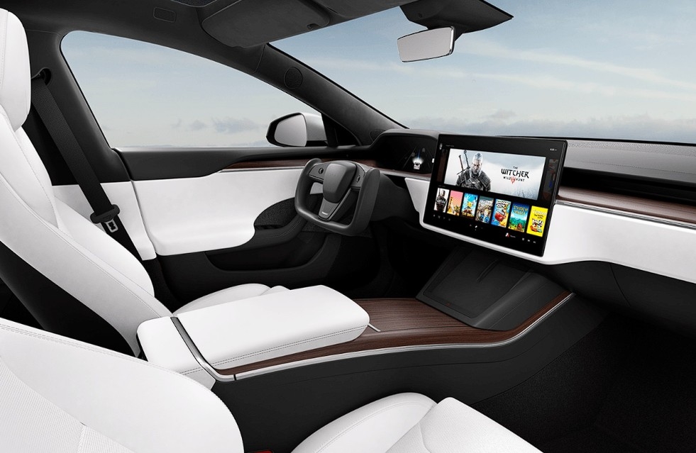 Tesla'da gözler yılbaşı güncellemesinde: Neler bekleniyor?