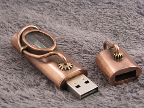 Tasarımıyla dikkat çeken USB bellek:Steampunk