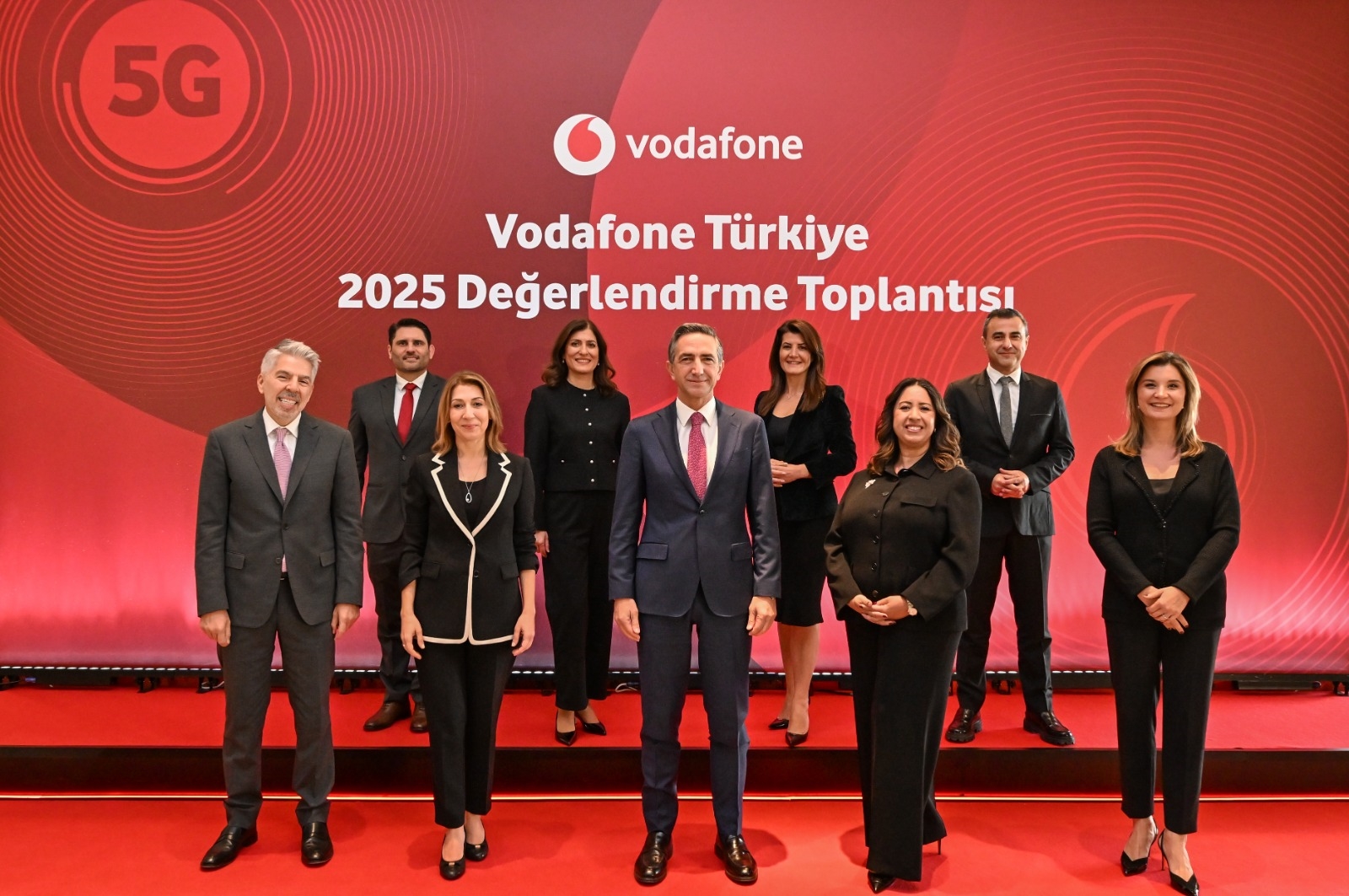 Vodafone'dan Türkiye'ye 480 milyar TL yatırım!