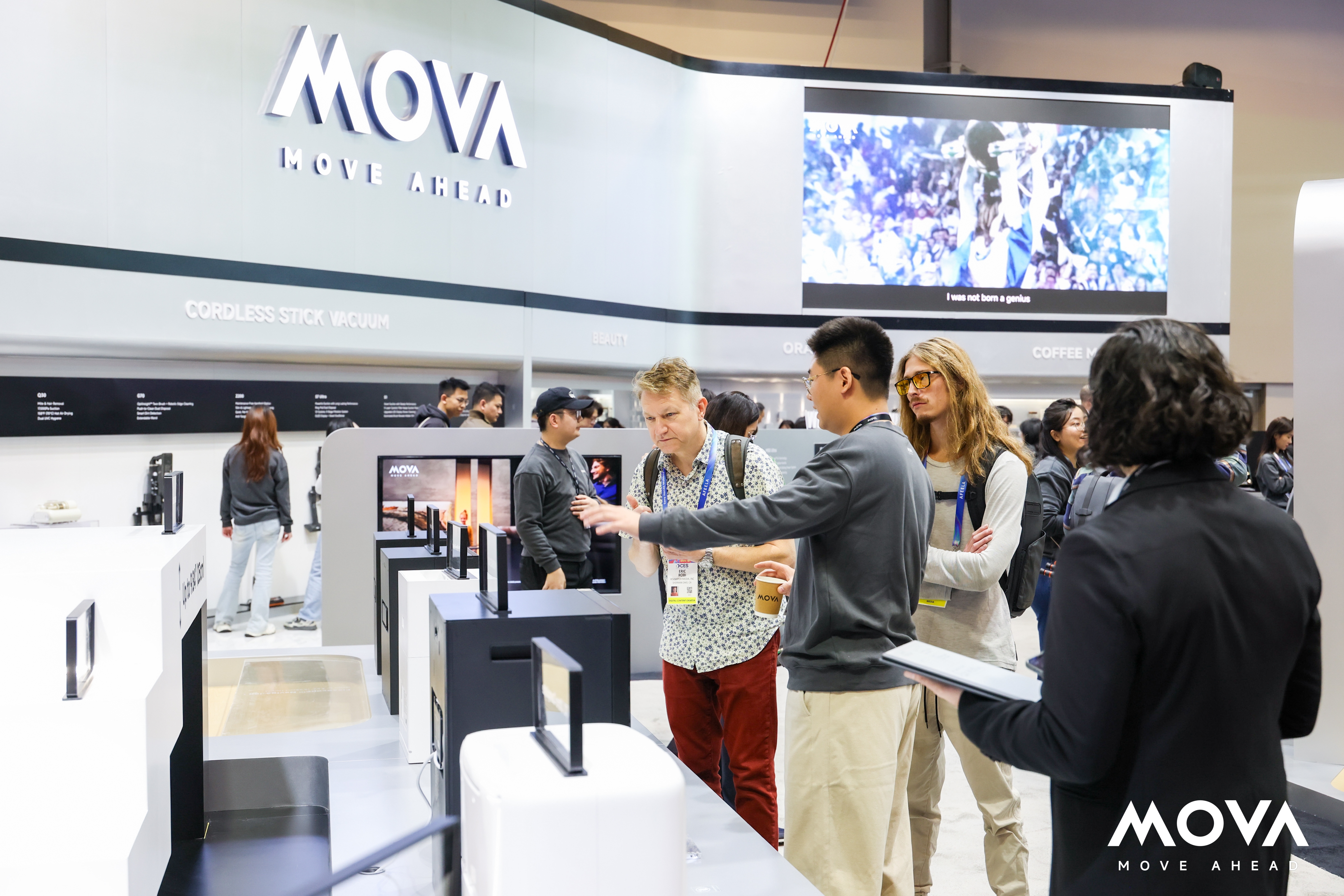 MOVA, CES 2026’da merdiven çıkan robotlar ve bahçe ürünleri