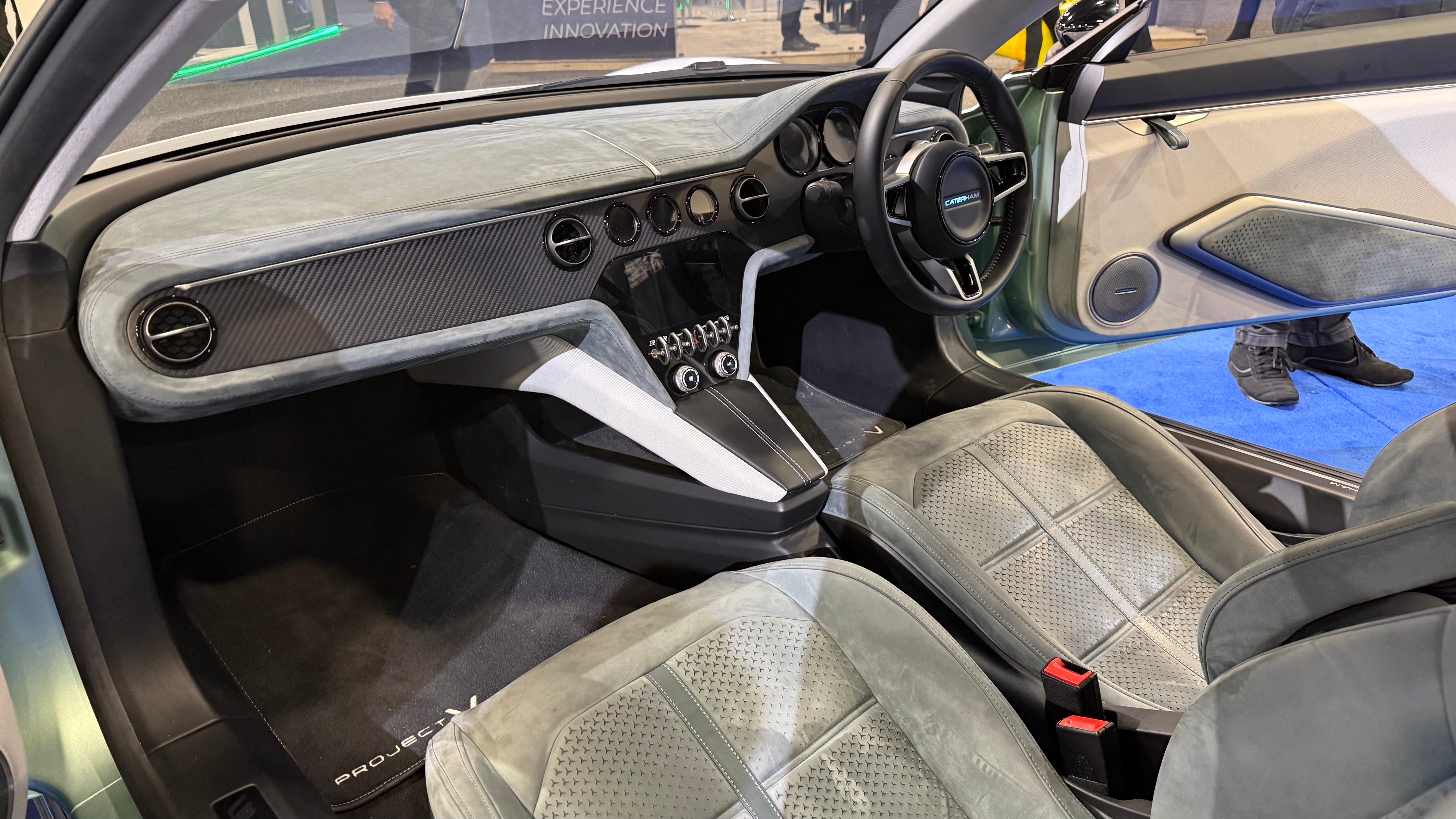 Yamaha motorlu elektrikli spor otomobil sahneye çıktı