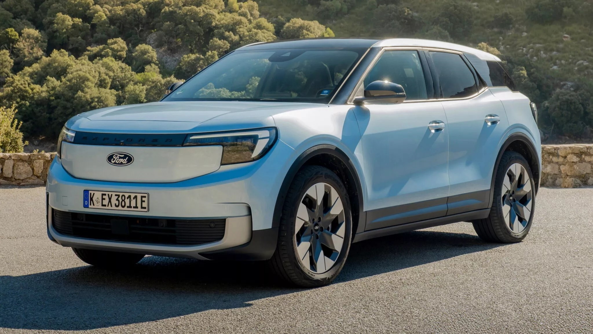 Ford Explorer ve Capri, yeni batarya ve motorla güncellendi