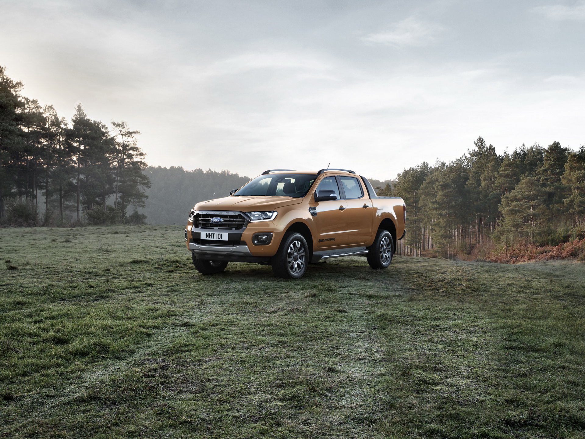 İkinci nesil - Ford Kuga: sahibinin geribildirimi ve yenilik incelemesi 67