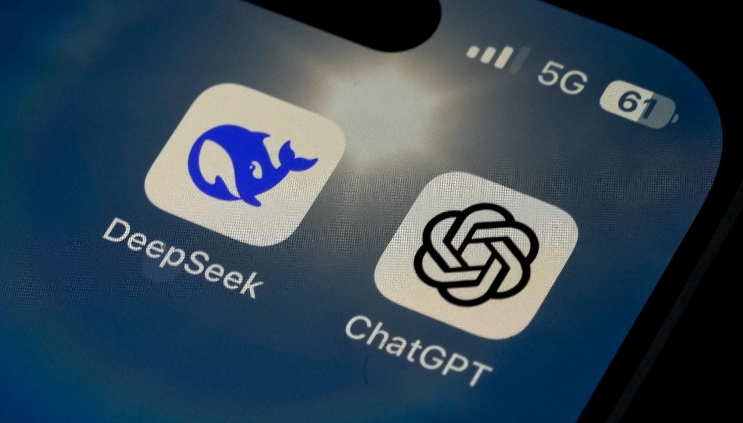 'Damıtma' Yöntemiyle Yapay Zeka Rekabeti: OpenAI ve DeepSeek Arasında Yeni Anlaşmazlık