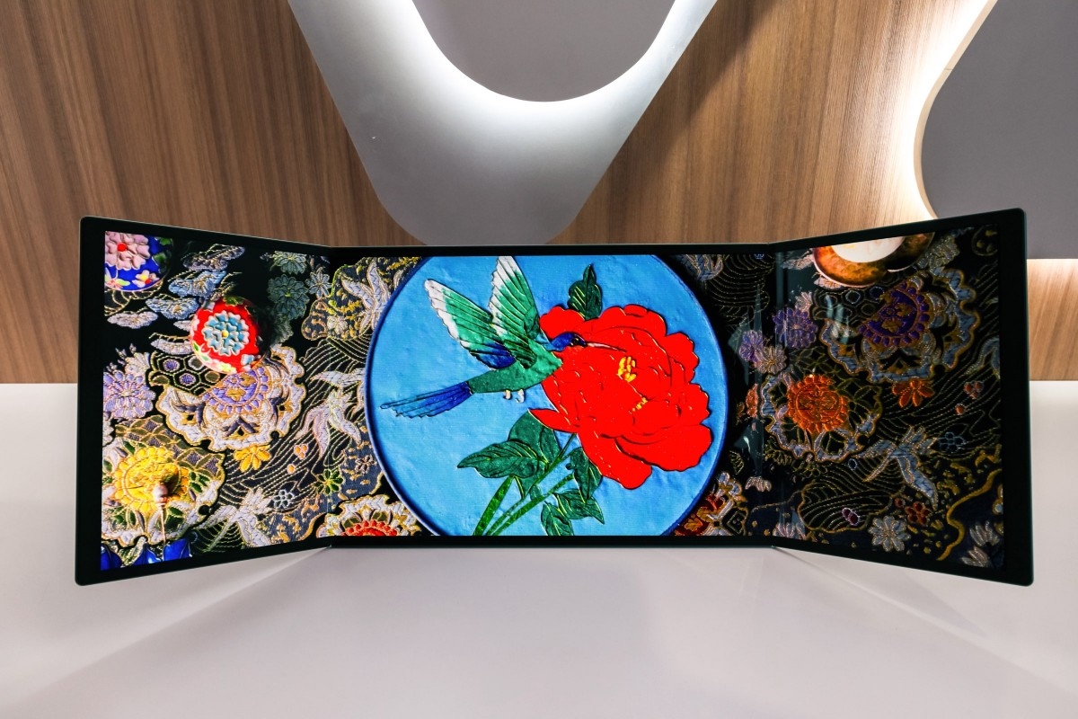 TCL, MWC 2026'da yeni OLED panellerini sergiledi