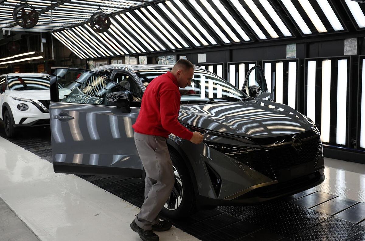 Nissan'da kriz adımı: Avrupa'da üretim hattı kapanıyor