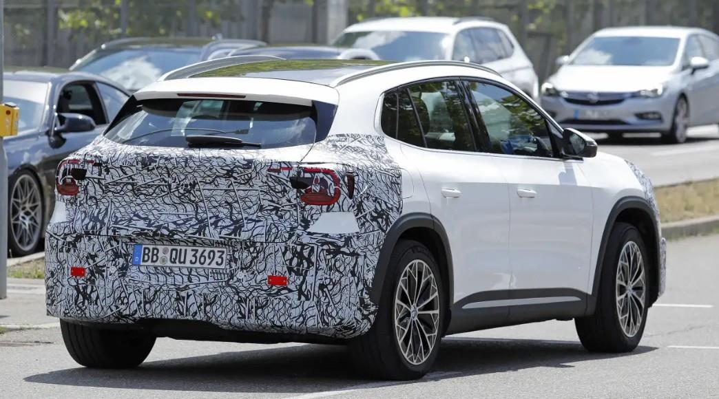 Yeni Mercedes GLA'nın tasarımı sızdı: İşte ilk görsel