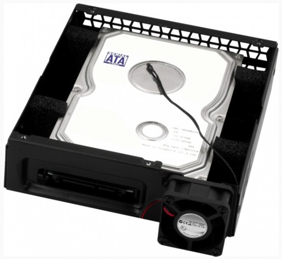 Arctic Cooling yeni kasa modeli Silentium T11 ve disk soğutucusu HC 01-TC'i duyurdu