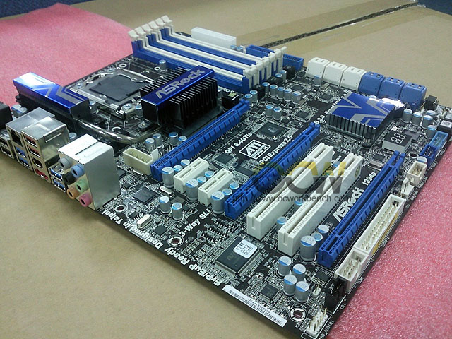 ASRock X58 Extreme6, 6x SATA-III ve 6 x USB 3.0 portuyla geliyor