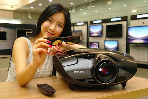 Samsung'dan 3D'li yeni ürünlerini duyurdu