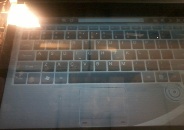 Acer'dan çift dokunmatik ekranlı notebook