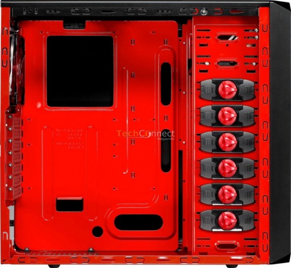Aerocool'un yeni oyuncu kasası RS-9 Devil Red Avrupa'da satışa sunuluyor