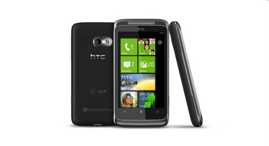 HTC Surround; WP7 ve hoparlör bir arada