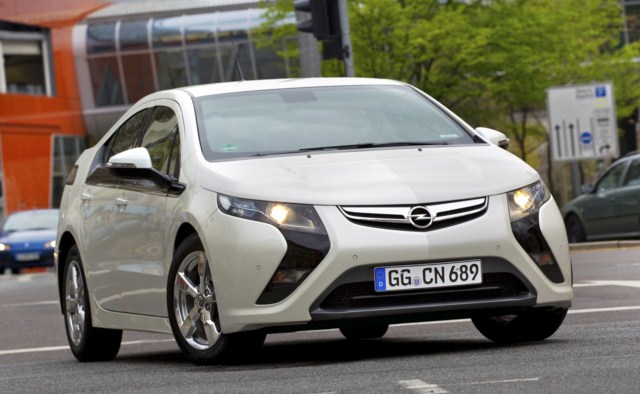 Opel Ampera'nın Almanya fiyatı belli oldu: 42.900 Euro!