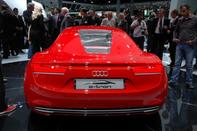 Audi, e-tron modellerini güneş enerjisiyle şarj ed