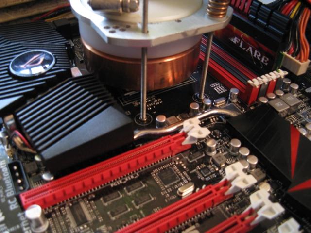 AMD platformundaki yeni bellek hızı rekoru: 2507MHz