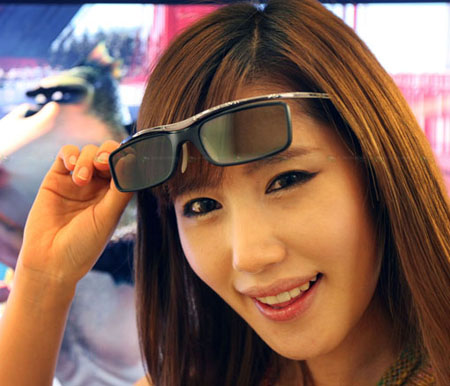 Dünyanın en ince 3D gözlüğü duyuruldu