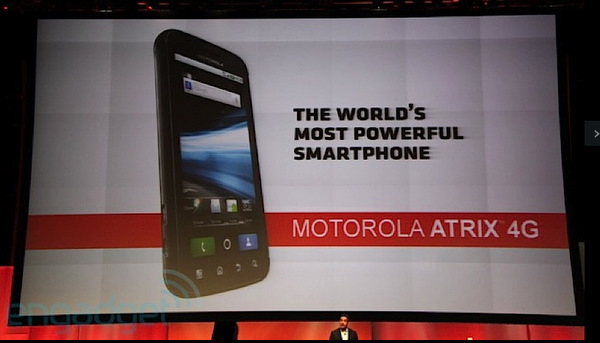 Motorola'nın en güçlü telefonu ATRIX 4G: Çift çekirdekli işlemci, 1 GB RAM ve Android 2.2