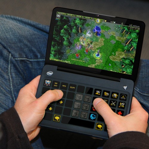 Razer'dan 'devrimsel' mobil oyun bilgisayarı: Switchblade