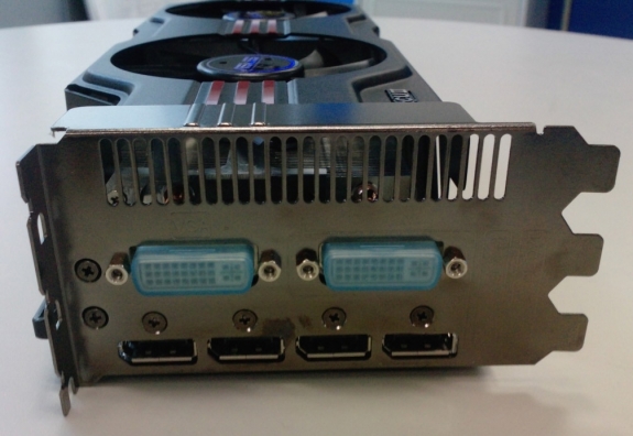 Asus, Radeon HD 6970 DirectCU II modelini hazırlıyor