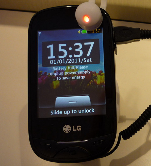LG Mobile, T500 modeliyle dokunmatik ekranlı ürün gamını genişletiyor