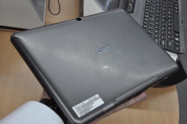 AMD Fusion tabanlı ilk tablet; Acer IconiaTab W500