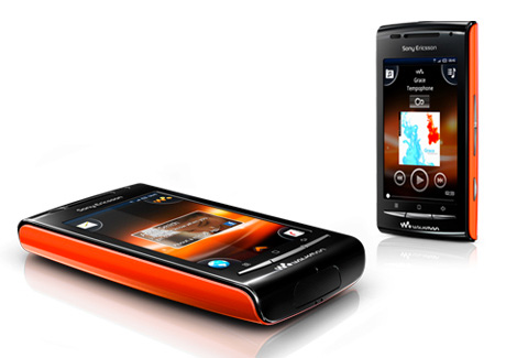İşte Sony Ericsson'un Android işletim sistemli ilk müzik telefonu; Walkman W8