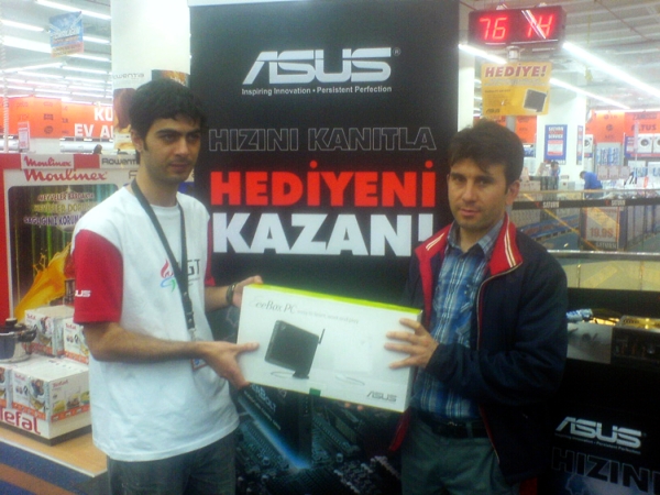 Asus'dan bilgisayar toplama yarışması; Hızını kanıtla, hediyeyi kazan