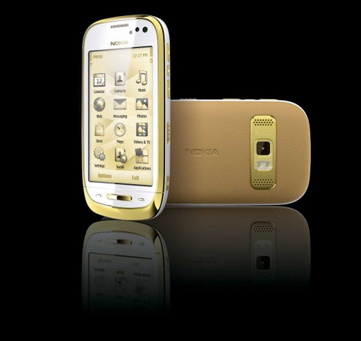 Tasarımıyla dikkat çeken Nokia Oro resmiyet kazandı