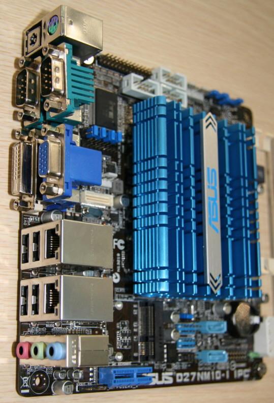 Asus yeni nesil Intel Atom platformunu kullanan Mini-ITX anakartını gösterdi