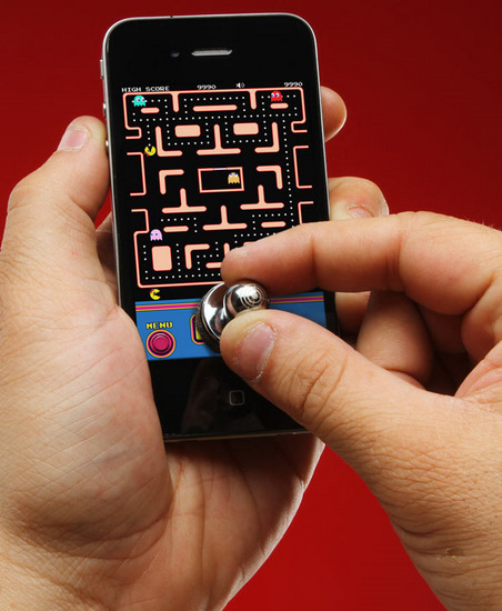 Think Geek'den arcade meraklıları için akıllı telefonlara ve tabletlere özel joystick