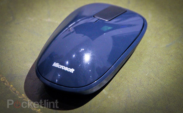 Microsoft'dan BlueTrack'li, dokunarak kaydırma özelliğine sahip Explorer Touch Mouse