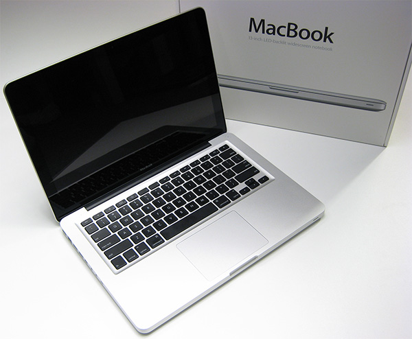 Apple, Macbook'un son kullanıcıya satışına son verdi