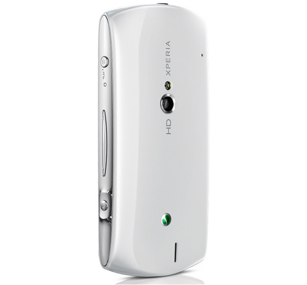 Sony Ericsson, 1 GHz işlemcili ve Android 2.3.4 destekli Xperia Neo V'yi duyurdu