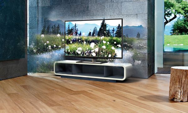 IFA 2011: Toshiba dünyanın ilk 55-inç Gözlüksüz 3D televizyonunu tanıttı