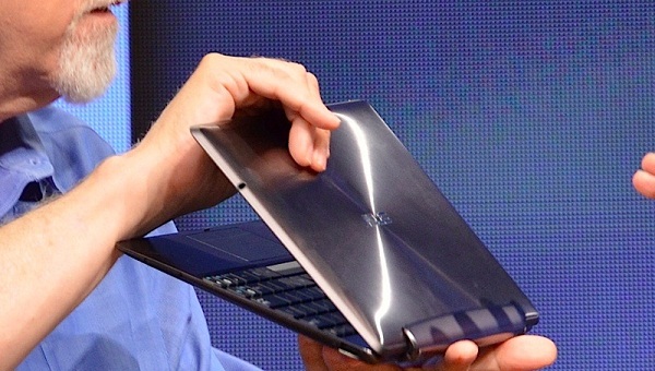 İşte yeni Tegra 3'lü ASUS tableti : Transformer Prime