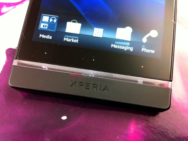 Sony Ericsson Xperia ARC HD'nin detaylı görüntüleri yayınlandı